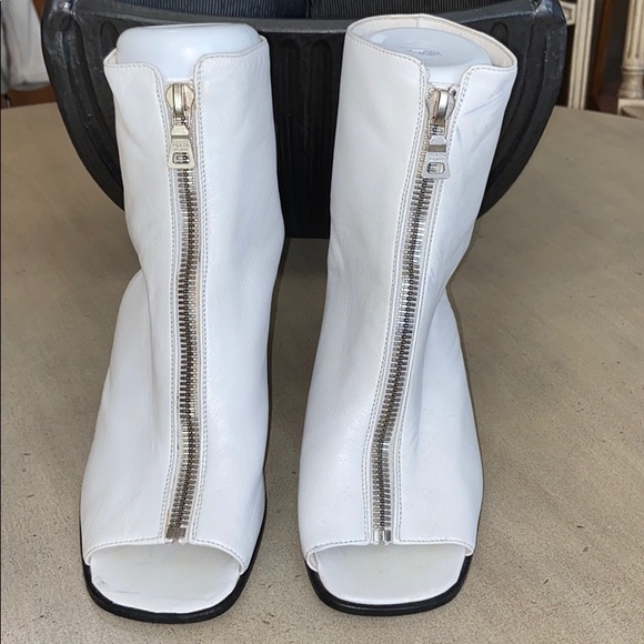 White Zippered Ankle Boots - Picture 1 of 8